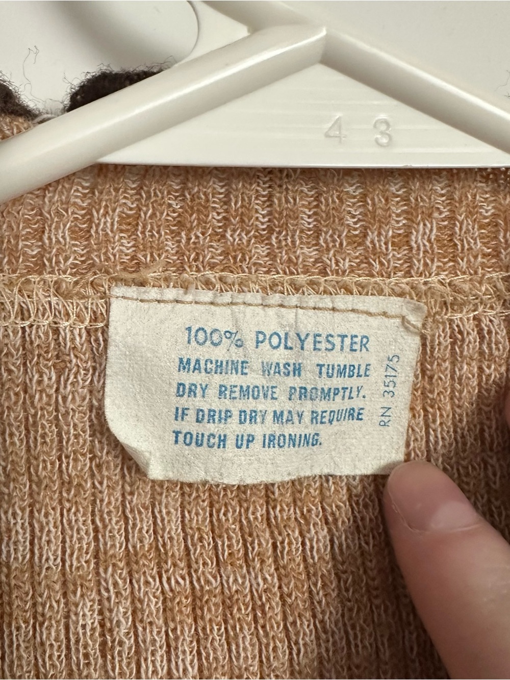 Vintage Tan and Brown Trimmed V-Neck Knit Top - Picture 3 of 3